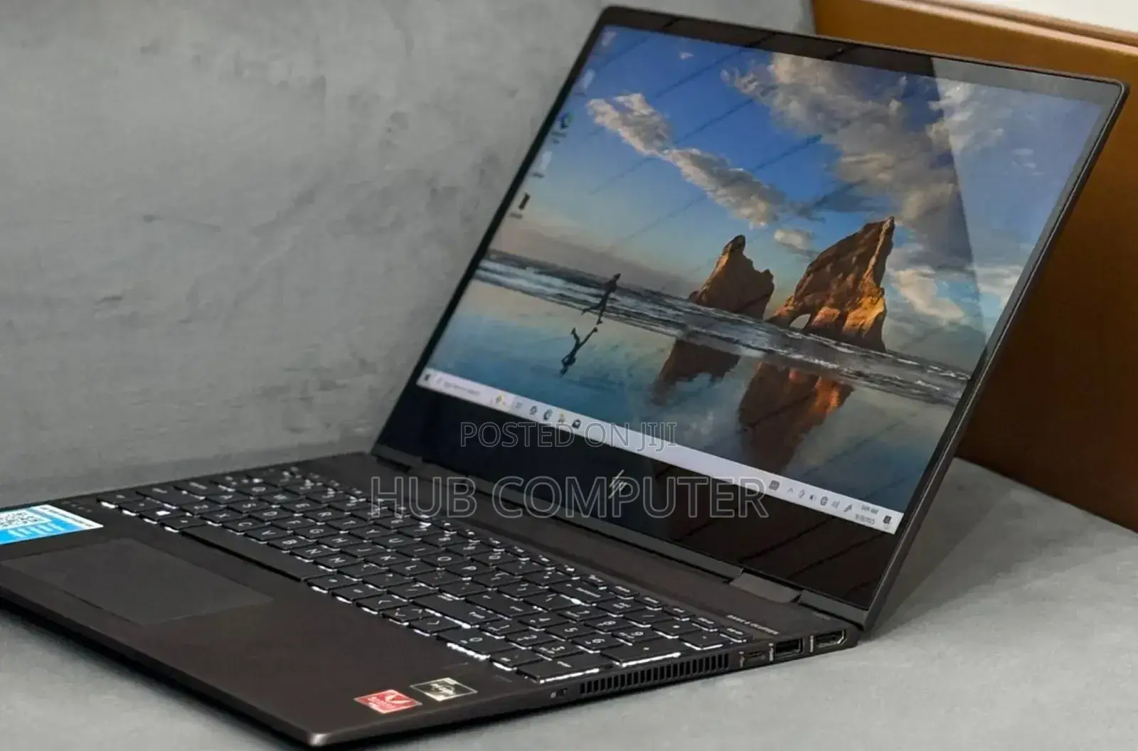 New Laptop HP Envy X360 16GB AMD Ryzen 5 SSD 512GB