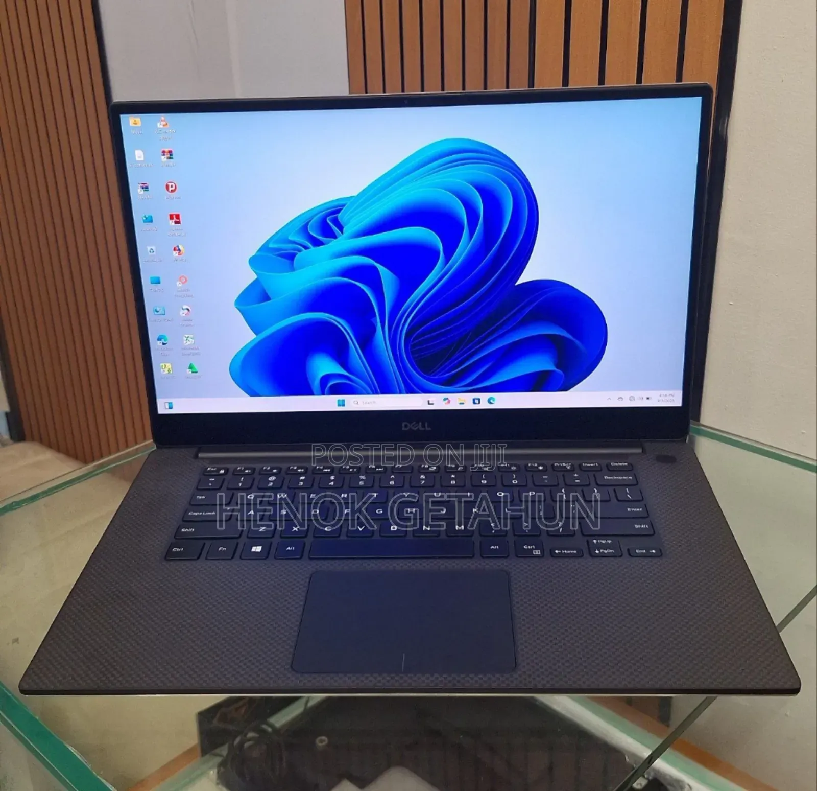 New Laptop Dell XPS 15 16GB Intel Core I9 SSD 2T