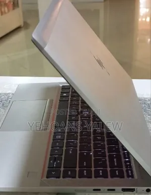 New Laptop HP EliteBook 840 G8 16GB Intel Core I7 SSD 512GB