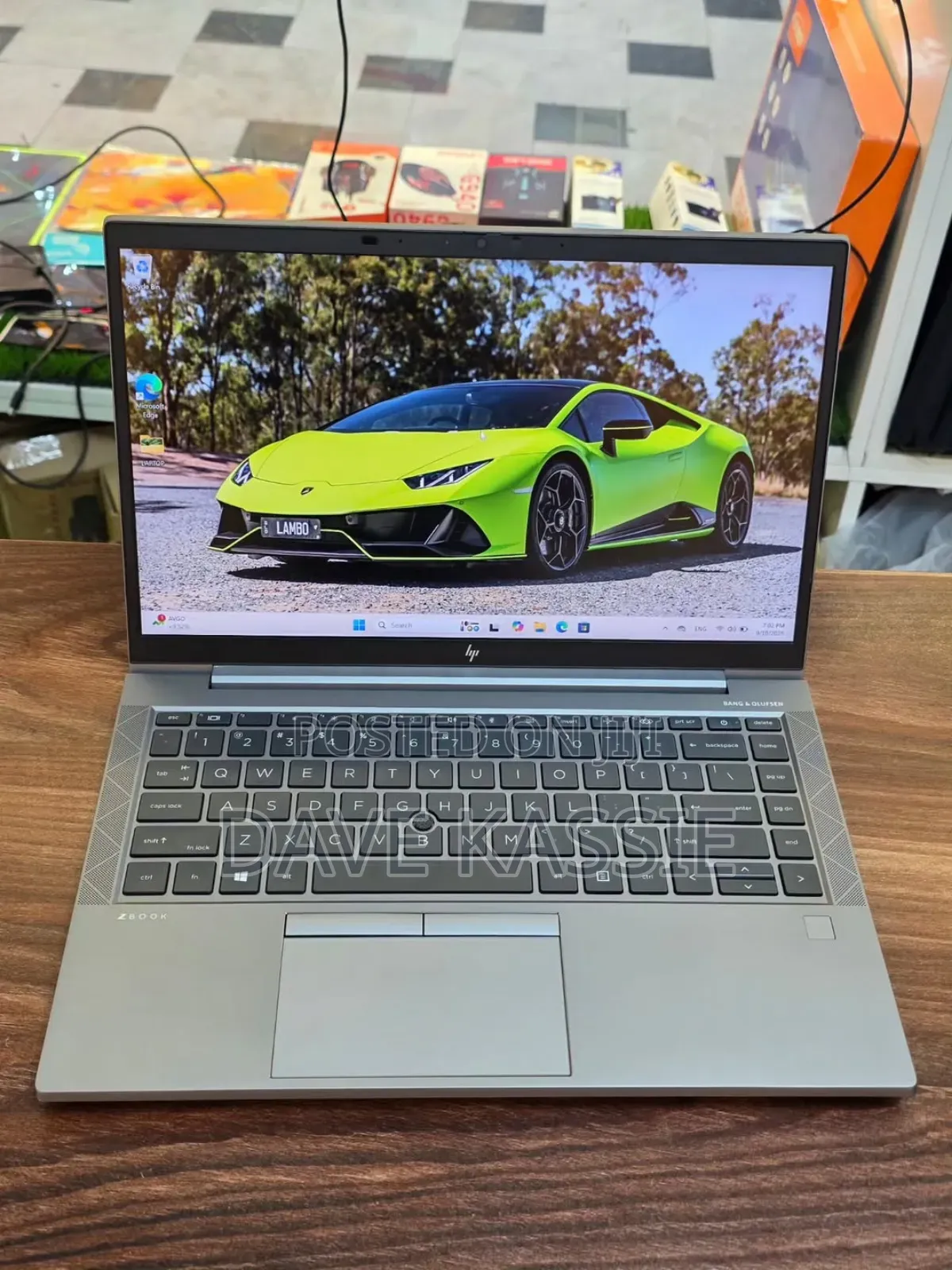 New Laptop HP ZBook Firefly G8 16GB Intel Core I7 SSD 512GB