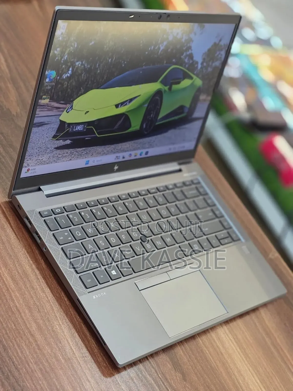 New Laptop HP ZBook Firefly G8 16GB Intel Core I7 SSD 512GB