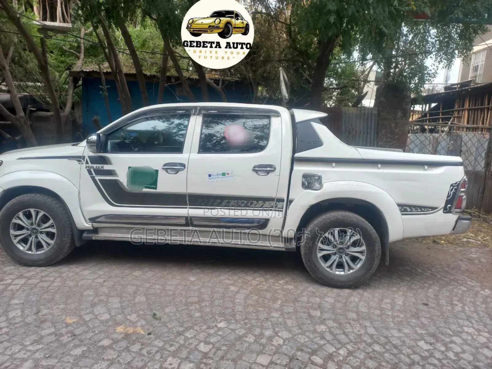 Toyota Hilux 2015 White