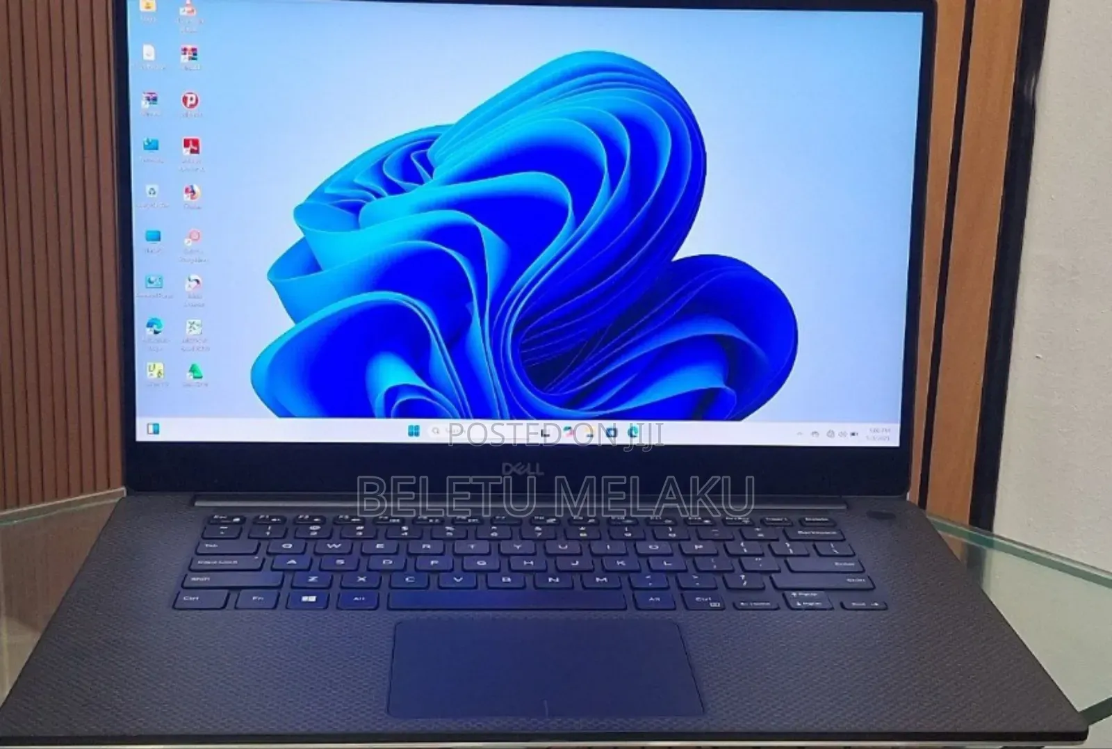 New Laptop Dell XPS 15 32GB Intel Core I9 SSD 2T