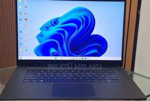 Photo - New Laptop Dell XPS 15 32GB Intel Core I9 SSD 2T