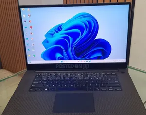 New Laptop Dell XPS 15 32GB Intel Core I9 SSD 2T