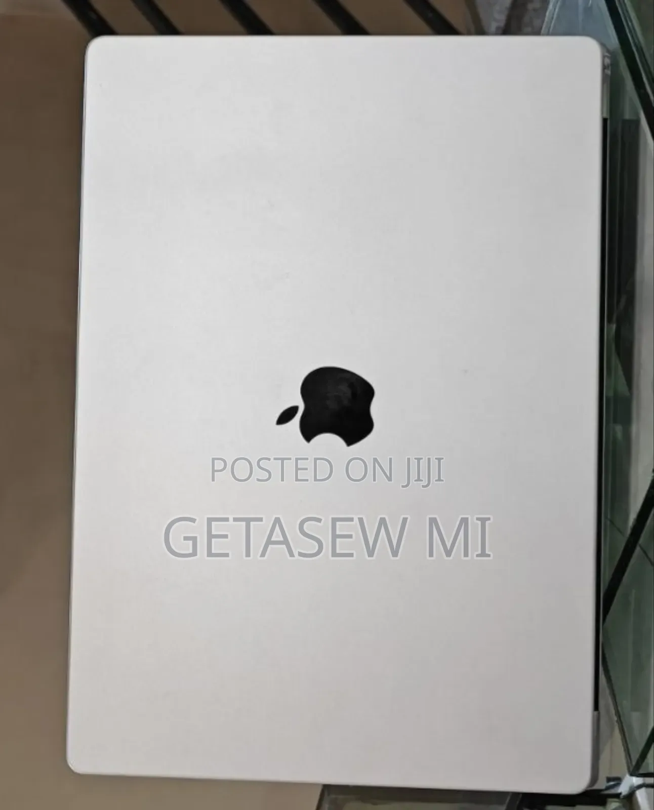 New Laptop Apple MacBook Pro 2021 M1 16GB Apple M1 Pro SSD 1T