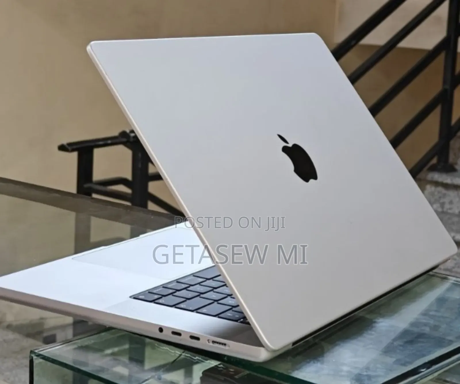 New Laptop Apple MacBook Pro 2021 M1 16GB Apple M1 Pro SSD 1T