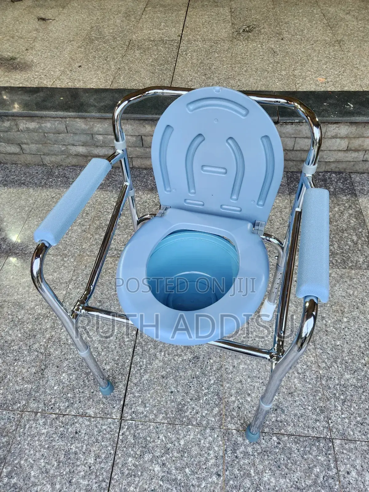 Shower and Toilet All in One Commode Chair軍隊toilet Chair廢墟commode New