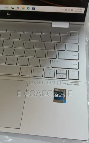 New Laptop HP Envy X360 15z 8GB Intel Core I7 SSD 512GB