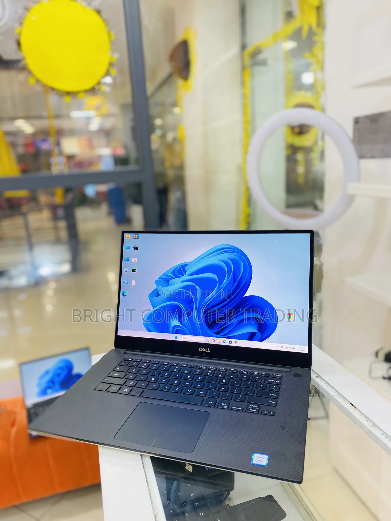 New Laptop Dell 16GB Intel Core I7 SSD 512GB