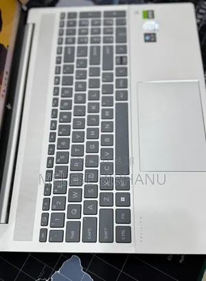 New Laptop HP Pavilion 17 16GB Intel Core I7 SSD 1T