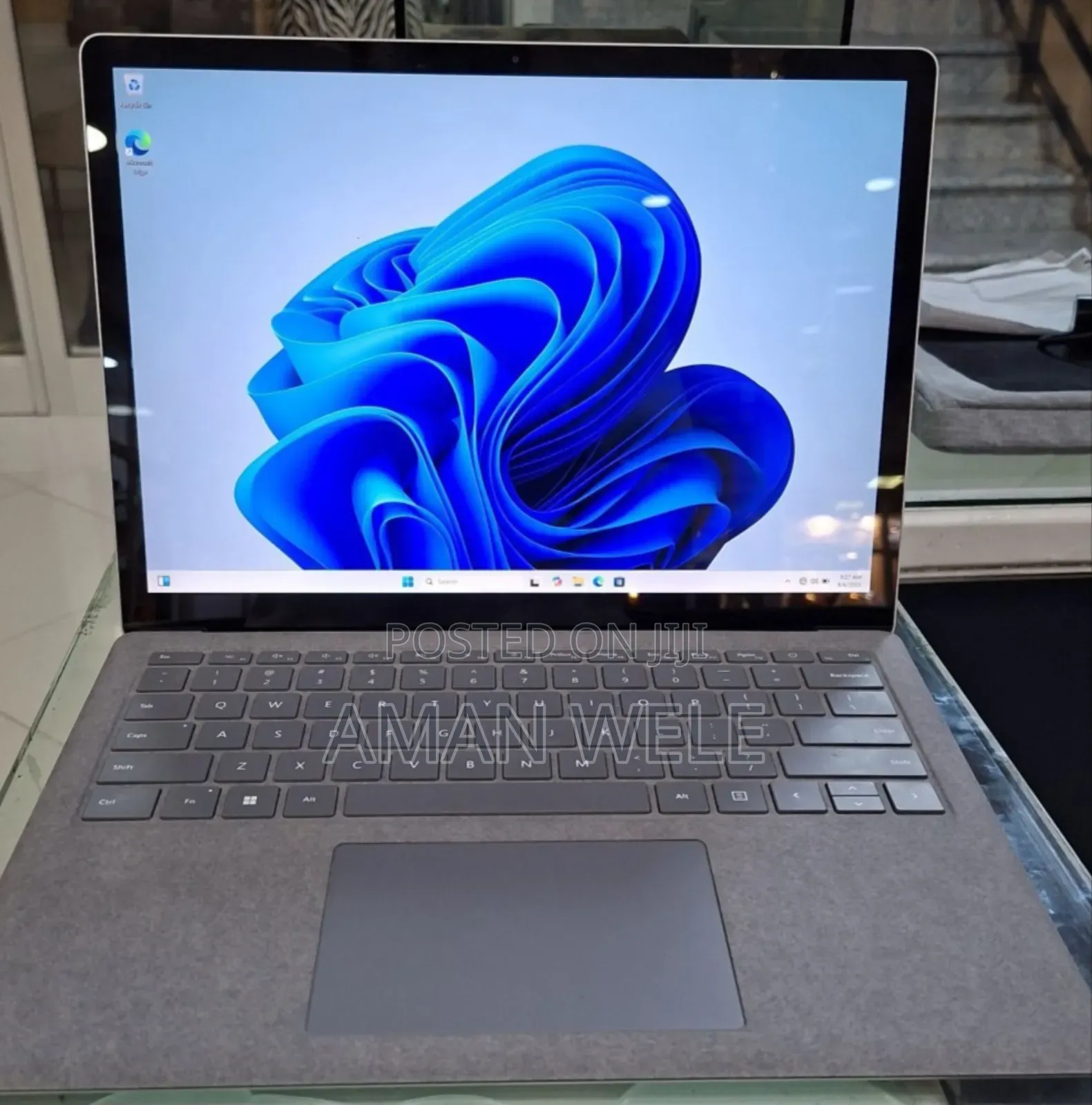 New Laptop Microsoft Surface 16GB Intel Core I7 SSD 512GB