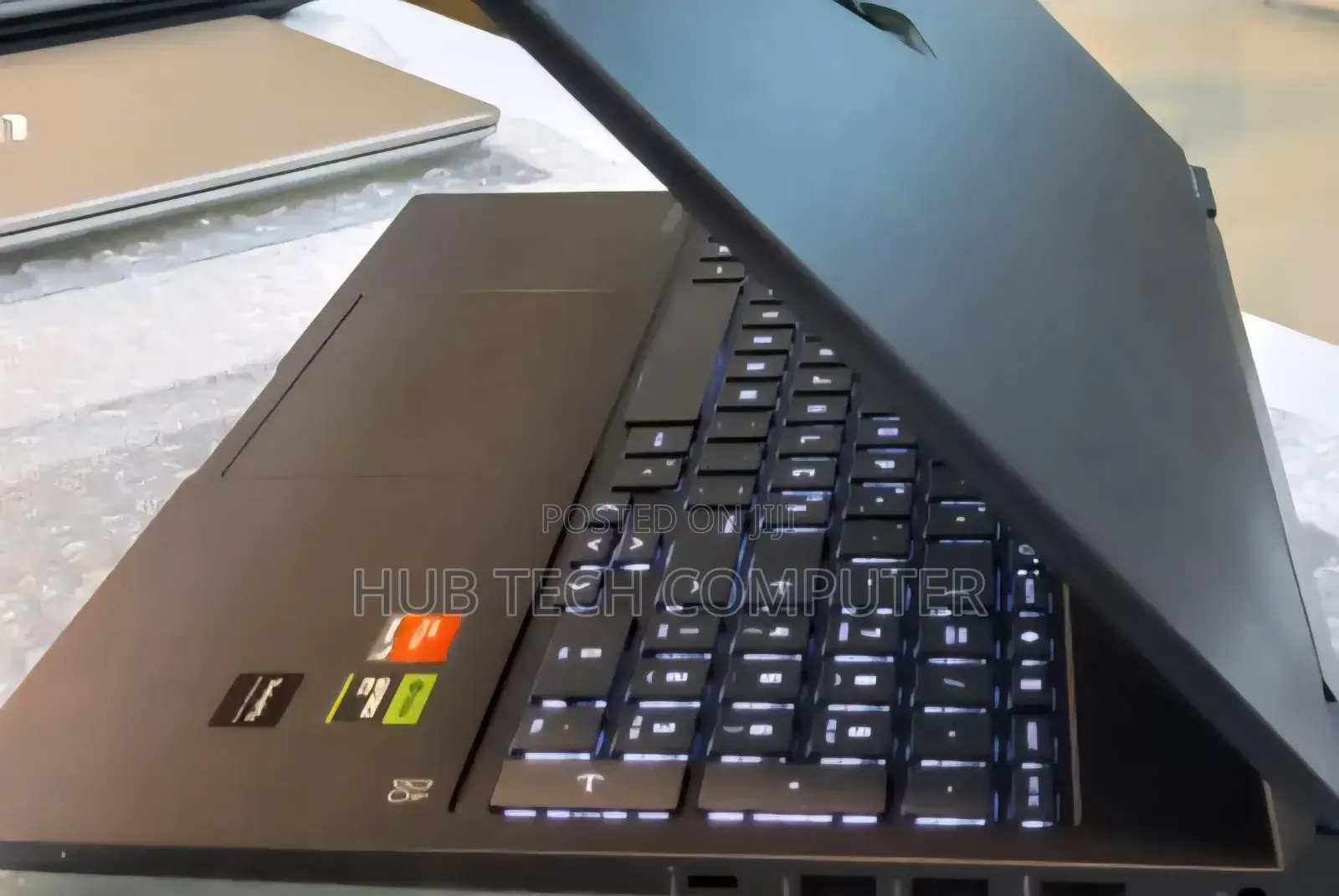 New Laptop HP Victus 16 16GB AMD Ryzen 7 SSD 1T