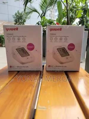 Photo - Bp Monitor With Model-Ye660d恥፸blood Pressure Monitoring፤蹄proper Cuff