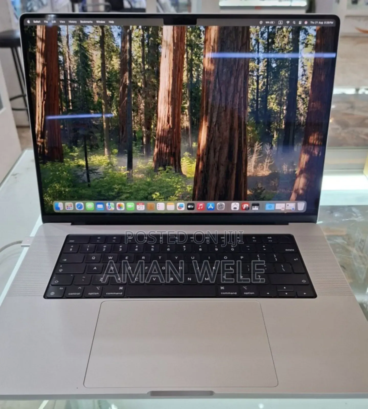 New Laptop Apple MacBook Pro M1 16GB Apple M1 Pro SSD 1T