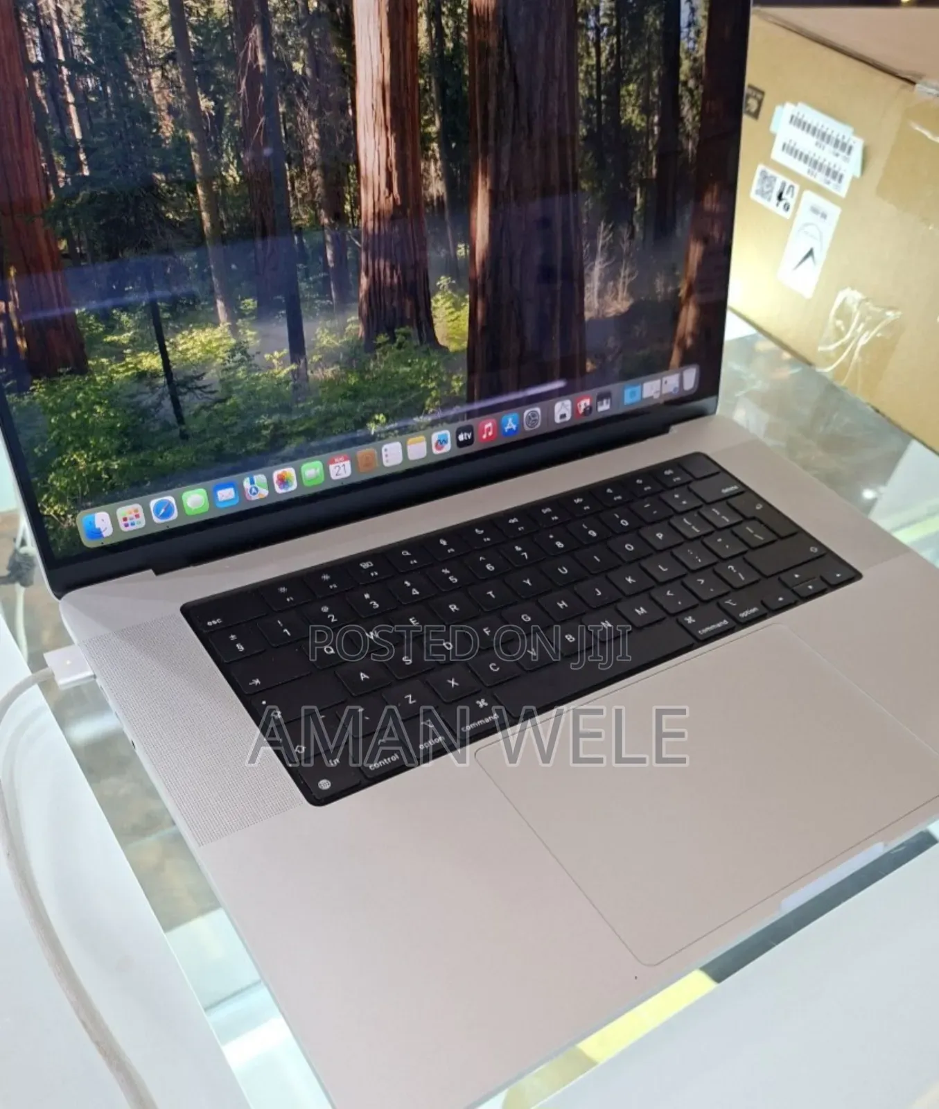 New Laptop Apple MacBook Pro M1 16GB Apple M1 Pro SSD 1T