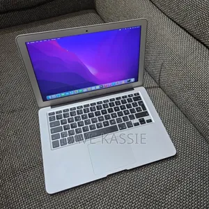 Photo - Laptop Apple MacBook Air 2017 8GB Intel Core I7 SSD 512GB