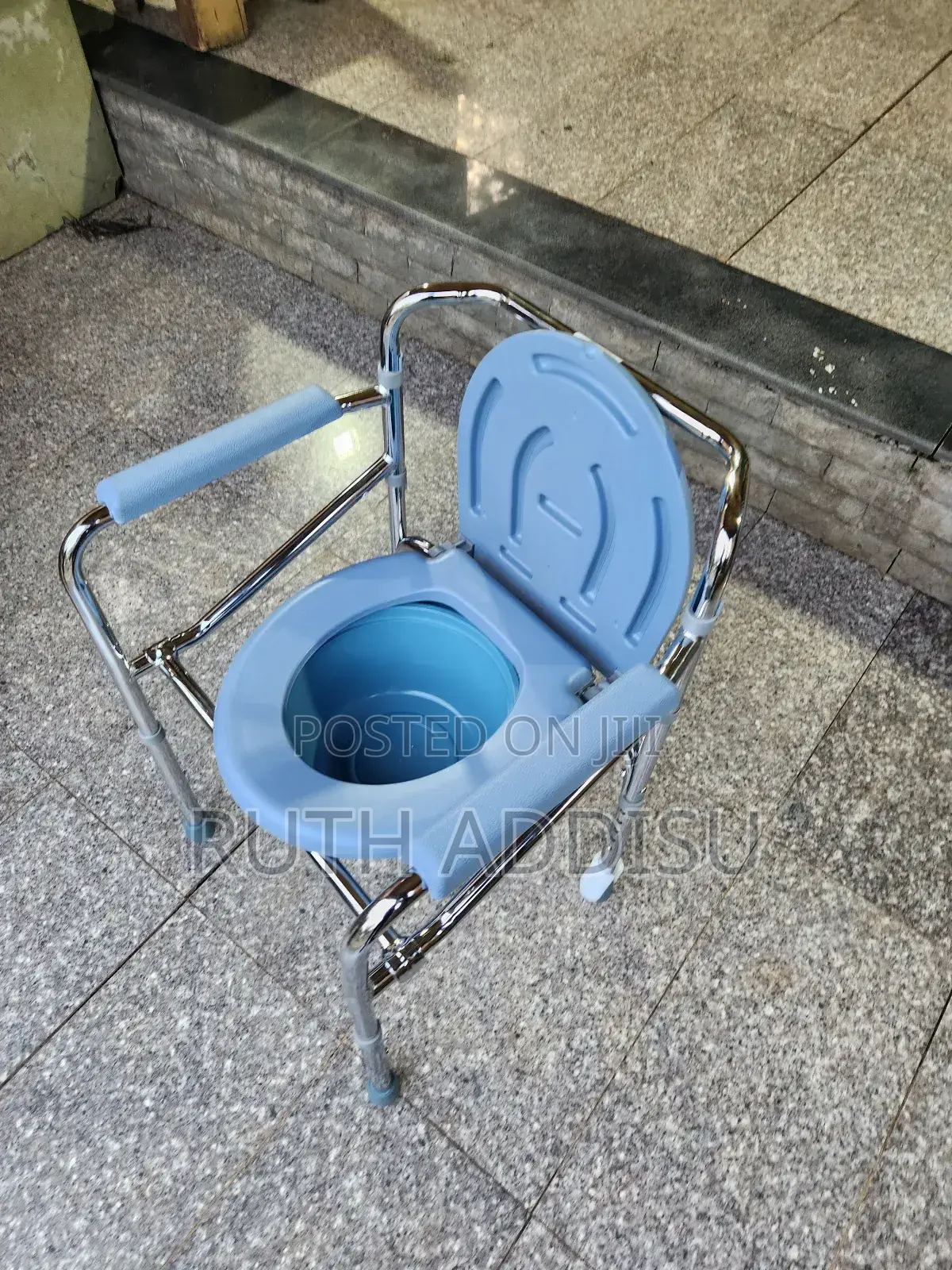Toilet Chair篇而brand New Commode Chair輕微almunium Poty Chair Medical
