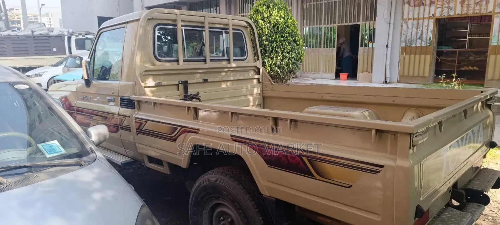 Toyota Land Cruiser 2019 Gold