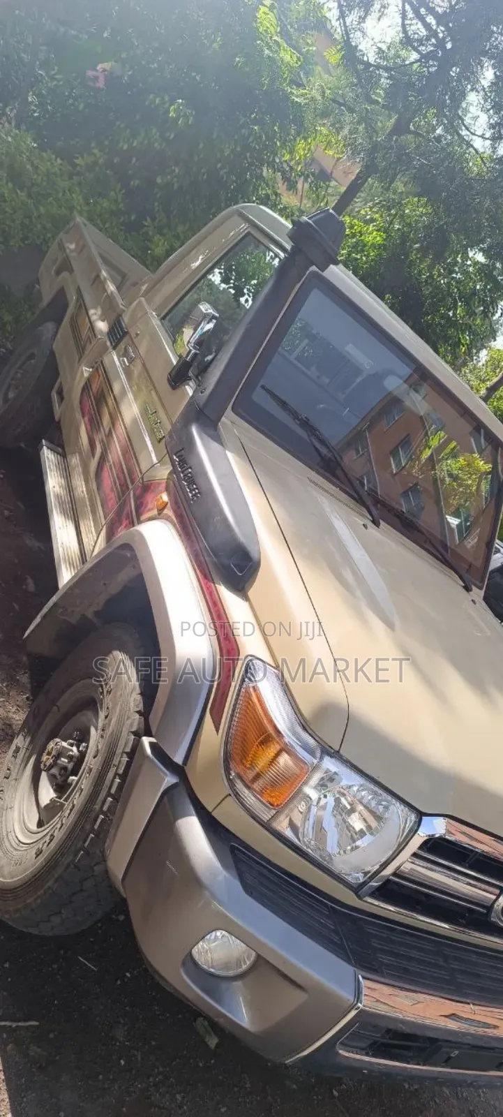 Toyota Land Cruiser 2019 Gold