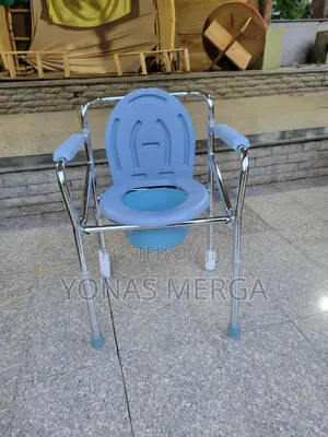 Photo - Adult Toilet Bedside Chair囚፷5 Files Can Be Adjusted剜፪toilet Chair