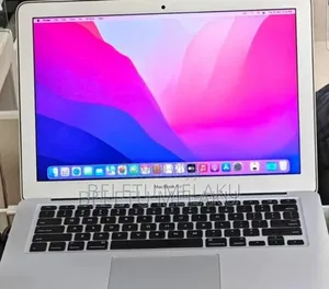 Photo - New Laptop Apple MacBook Air 2017 8GB Intel Core i7 SSD 512GB
