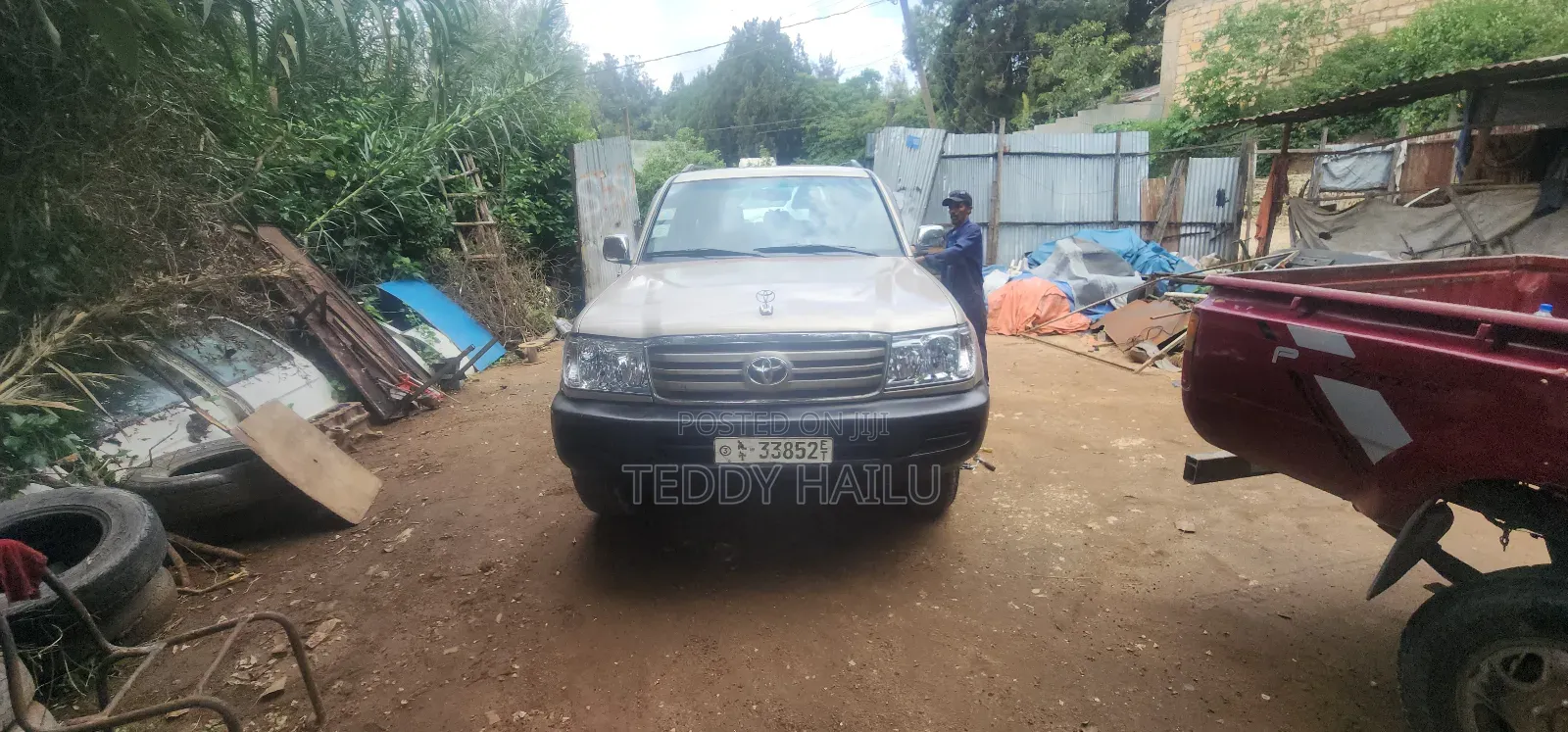 Toyota Land Cruiser 4x4 2007 Gold