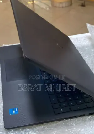 New Laptop Dell Vostro 3520 16GB Intel Core I5 SSD 512GB