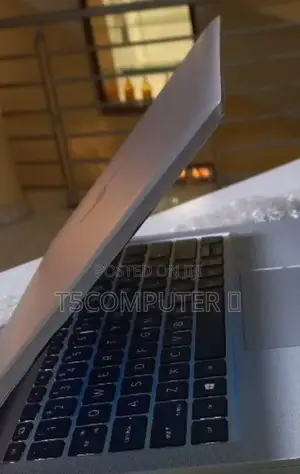 New Laptop HP EliteBook 830 G7 8GB Intel Core I5 SSD 512GB