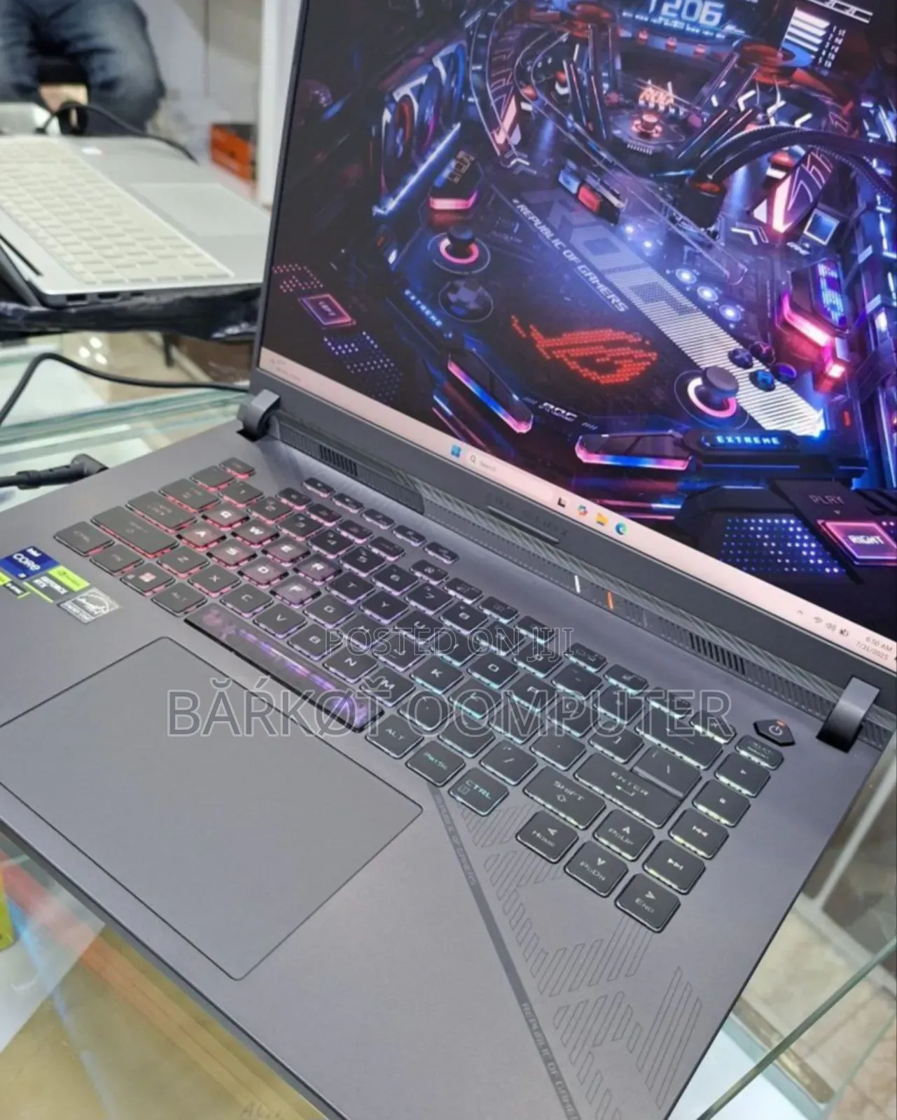 New Laptop Asus ROG Strix G15 8GB Intel Core I9 SSD 32GB