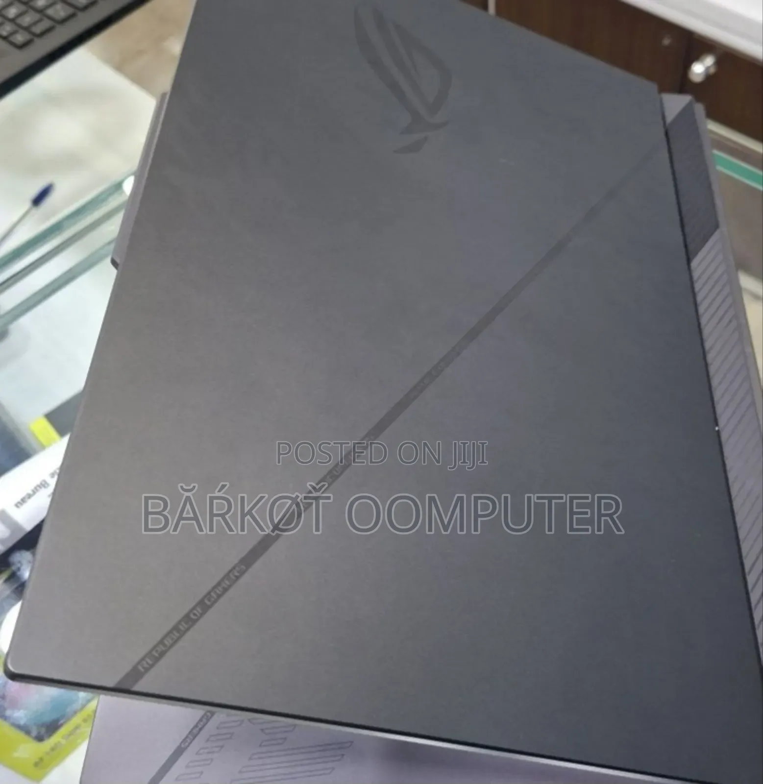 New Laptop Asus ROG Strix G15 8GB Intel Core I9 SSD 32GB