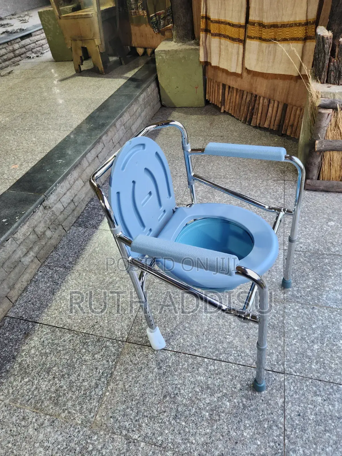 Toilet Chair輕易commode Chair煞氣poty Chair肥料commode Chair Medical New