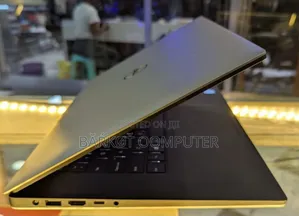 New Laptop Dell XPS 15 16GB Intel Core I5 SSD 256GB