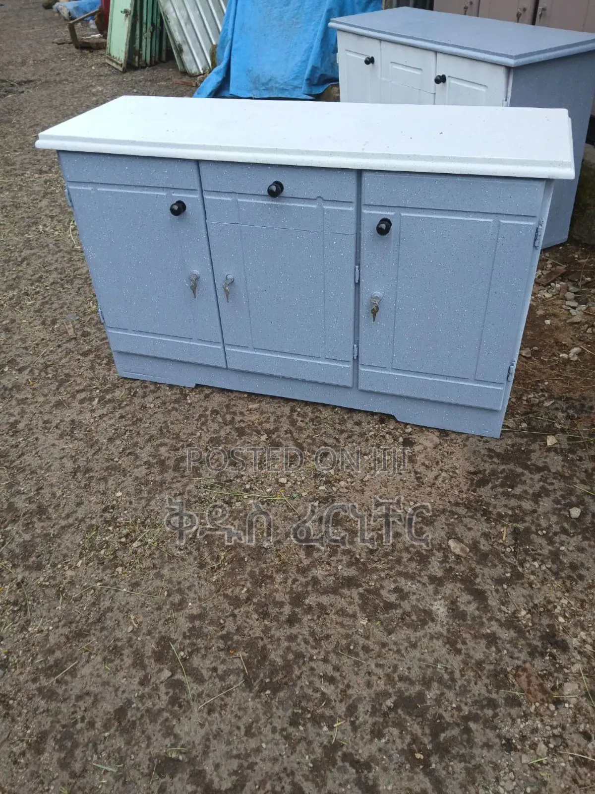 1.20c.M ኪችን ብፌዎች በተለያየ ከለር አማራጭ አላቸው