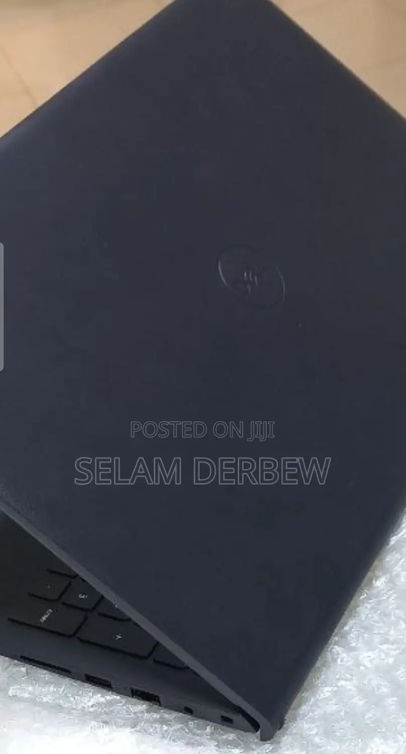 New Laptop Dell Vostro 3520 16GB Intel Core I5 SSD 512GB