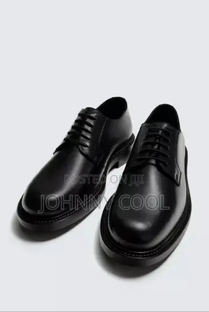 Zara Dress Shoes Leather Insole. Rounded Shape. Sole With Slight Heel