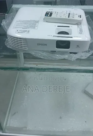 Photo - Epson Projector With Remote