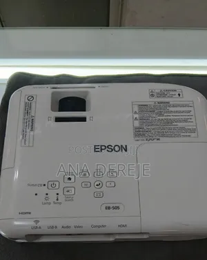 Epson Projector With Remote