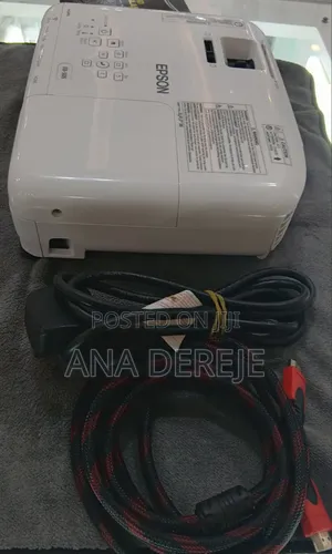 Epson Projector With Remote