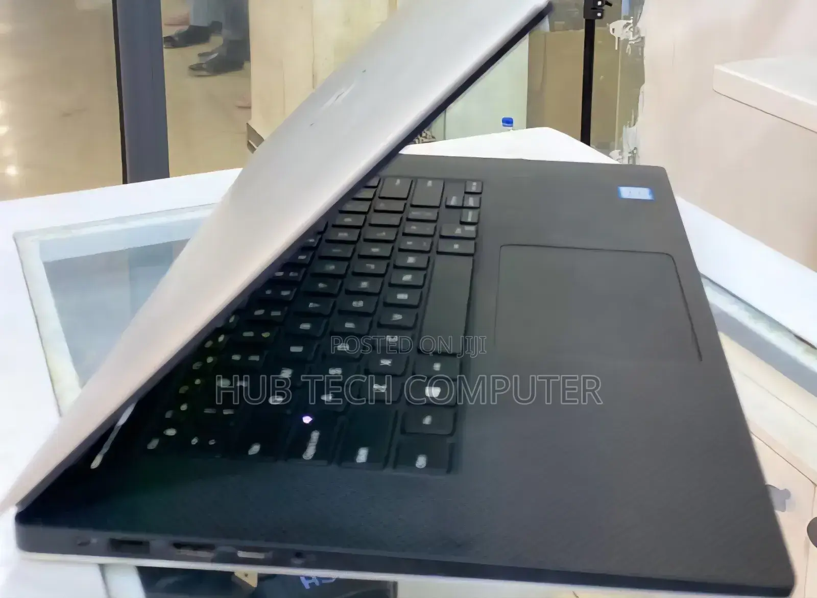 New Laptop Dell XPS 13 16GB Intel Core I7 SSD 512GB