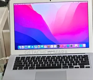 Photo - New Laptop Apple MacBook Pro 2017 8GB Intel Core I7 SSD 512GB