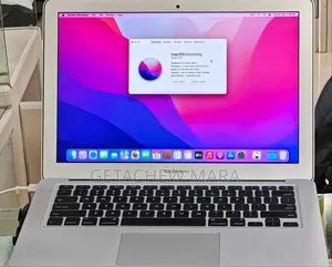 New Laptop Apple MacBook Pro 2017 8GB Intel Core I7 SSD 512GB