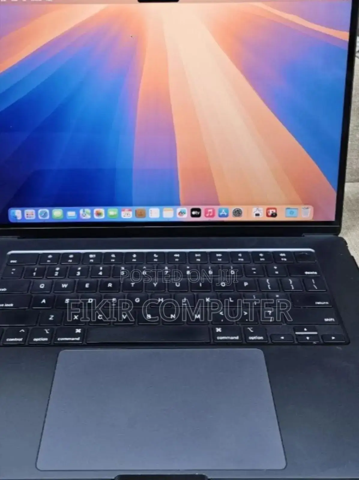 New Laptop Apple MacBook Air 2022 M2 8GB Apple M2 SSD 512GB