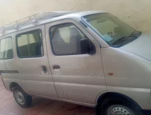 Photo - Suzuki Eeco 2024 Silver