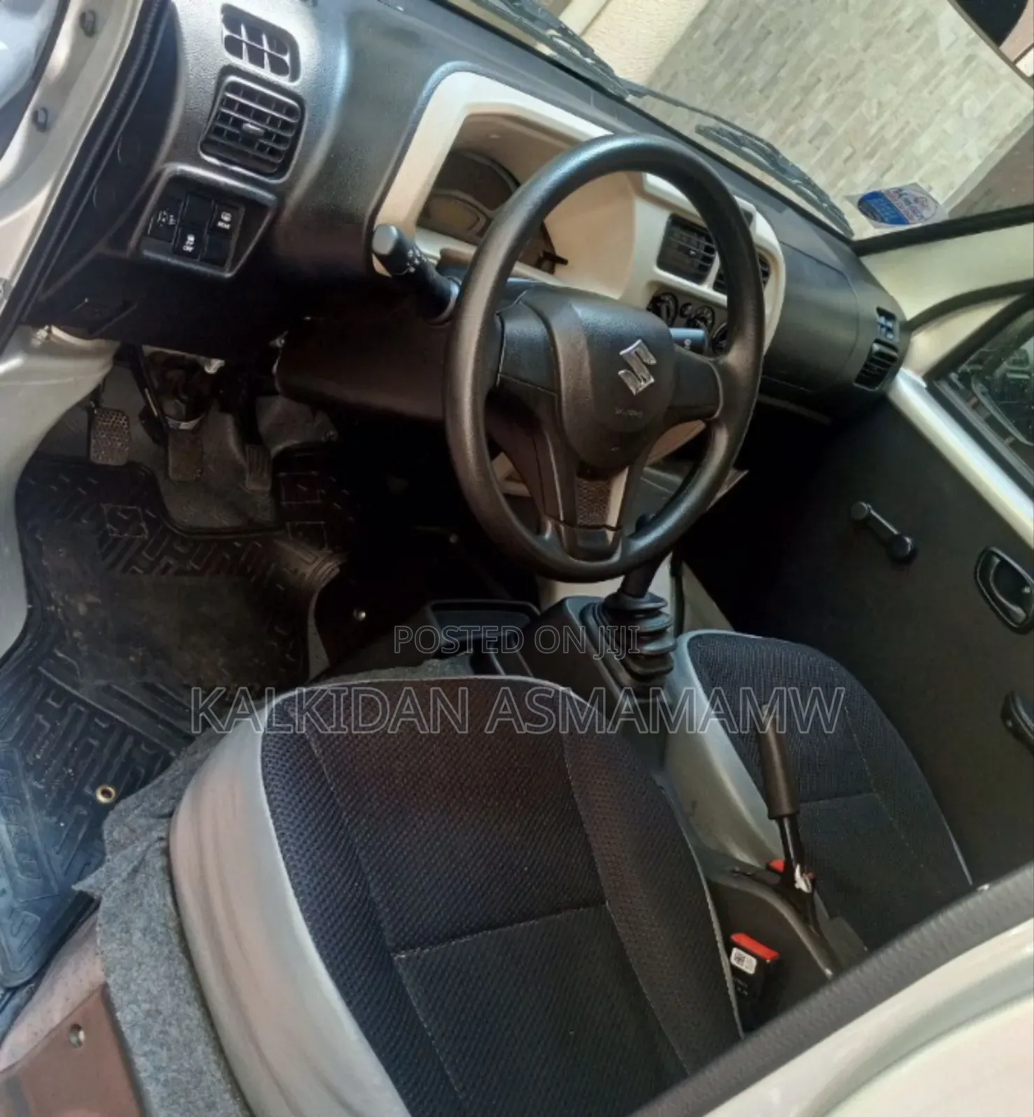 Suzuki Eeco 2024 Silver