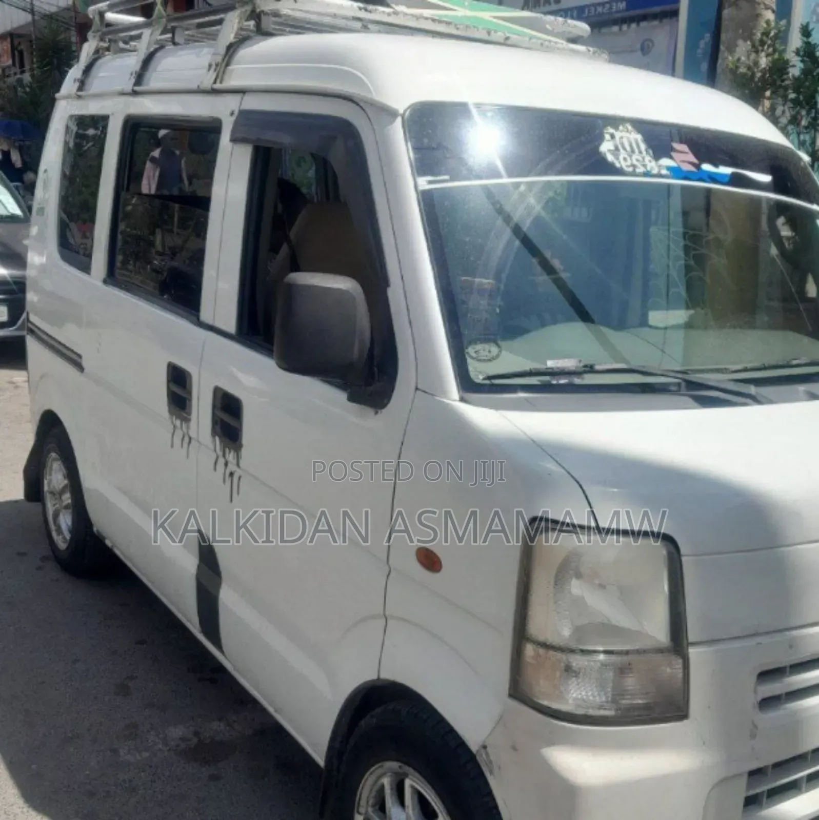 Suzuki Every Wagon 2012 White