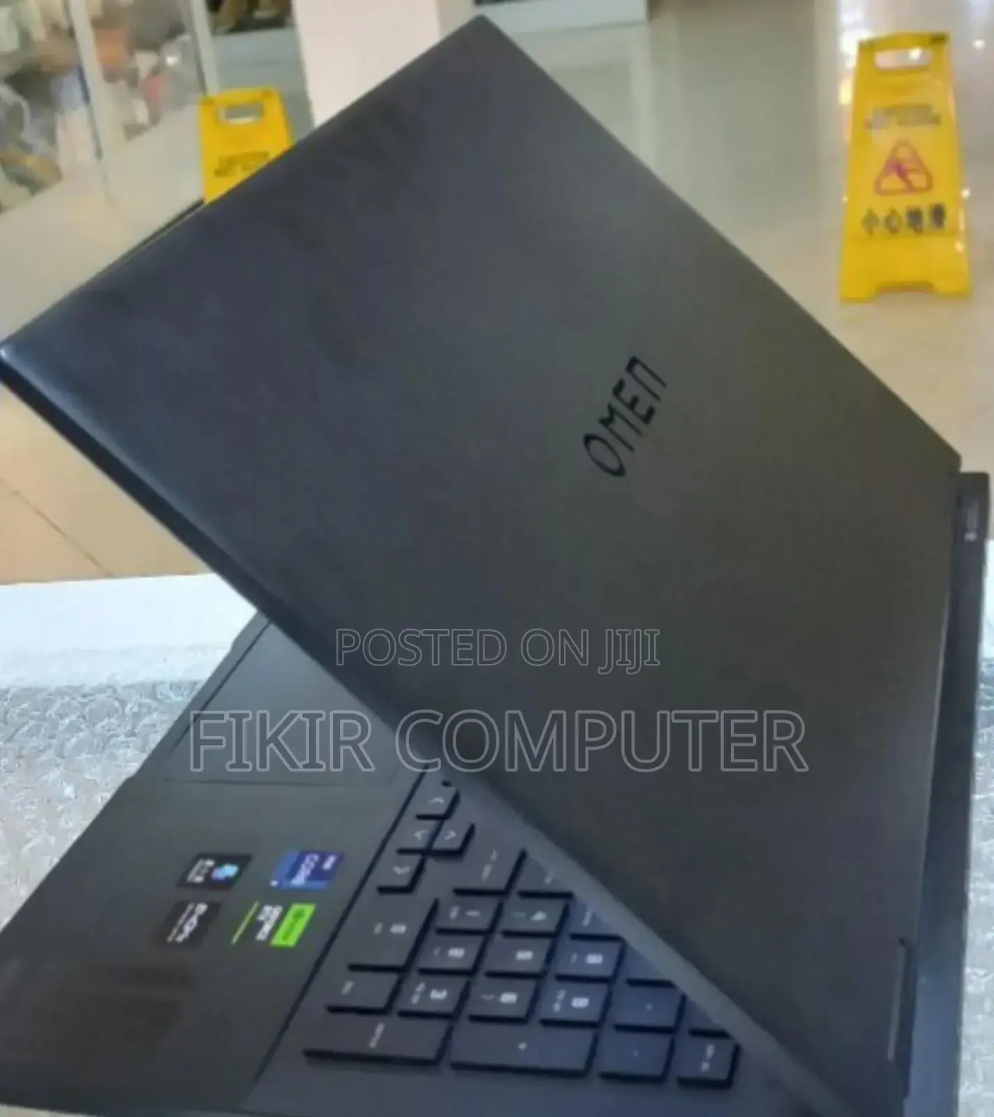 New Laptop HP Omen 15 16GB Intel Core I9 SSD 1T