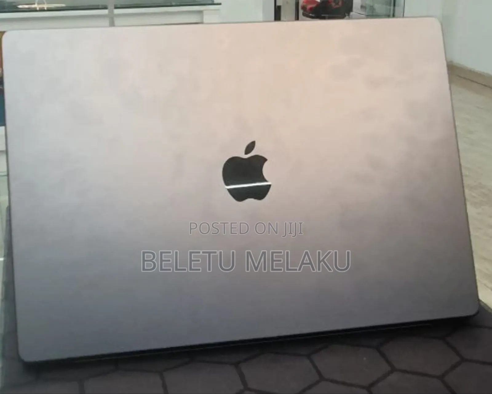 New Laptop Apple MacBook Pro 2024 M4 Max 16-Inch 36GB Apple M4 SSD 1T