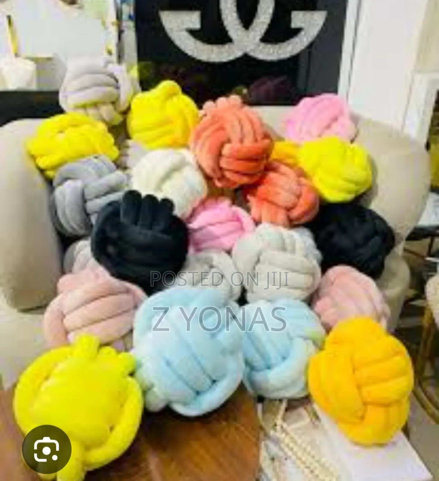 ለሶፋው ውበት የሚሆኑ ትራስ