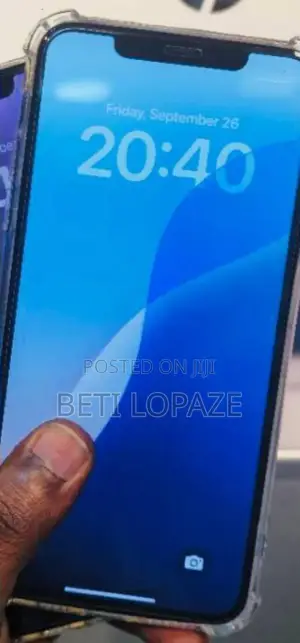 Photo - New Apple iPhone 11 Pro Max 256 GB Silver